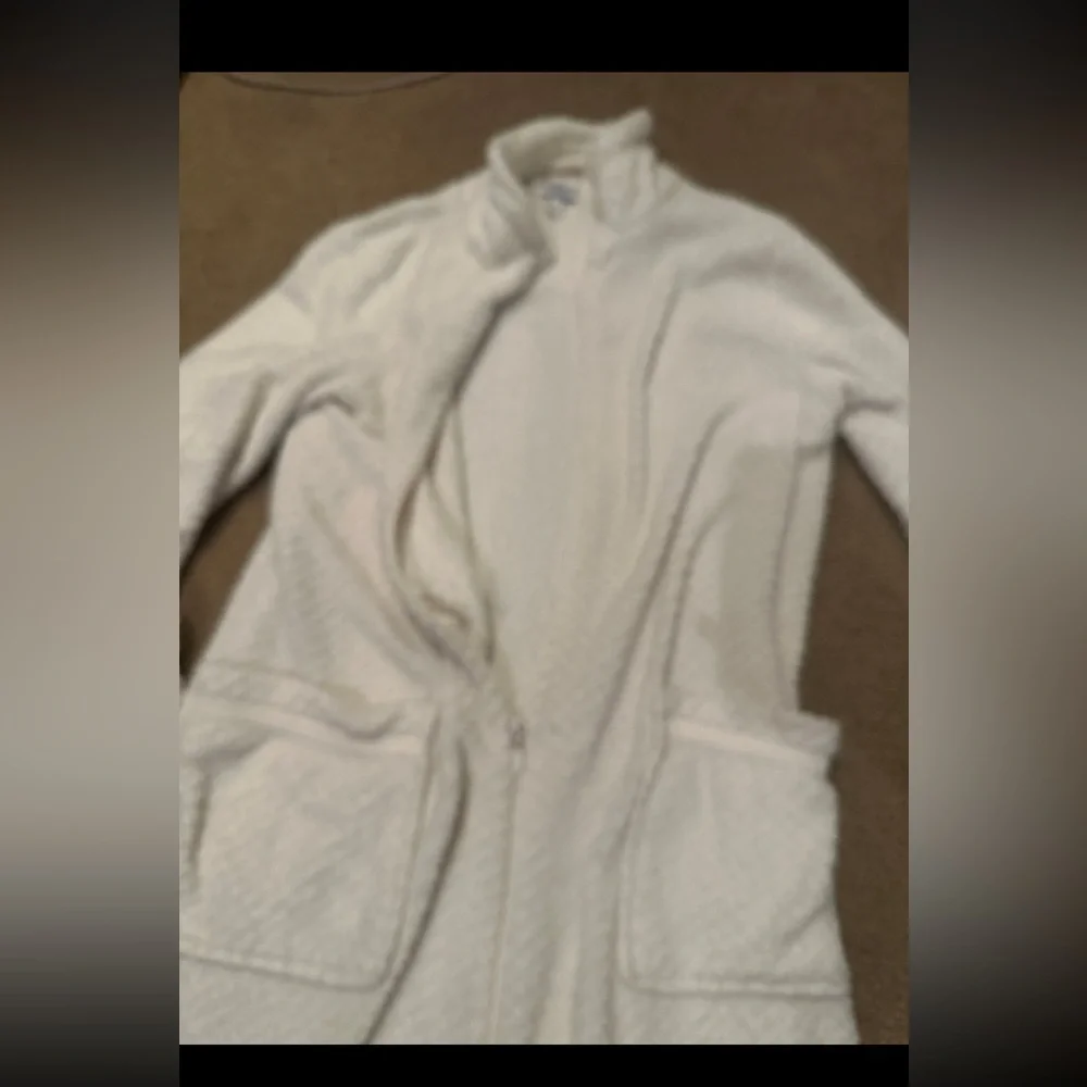 Zip up Robe - Picture 1 of 5